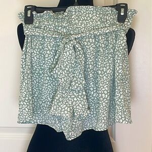 Shein Paper Bag Shorts Green/White Print Elastic Waist Dressy Belted Size XS